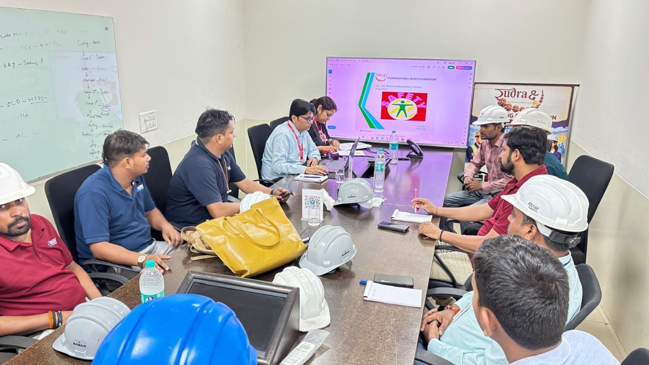 Team Meeting photograph 21