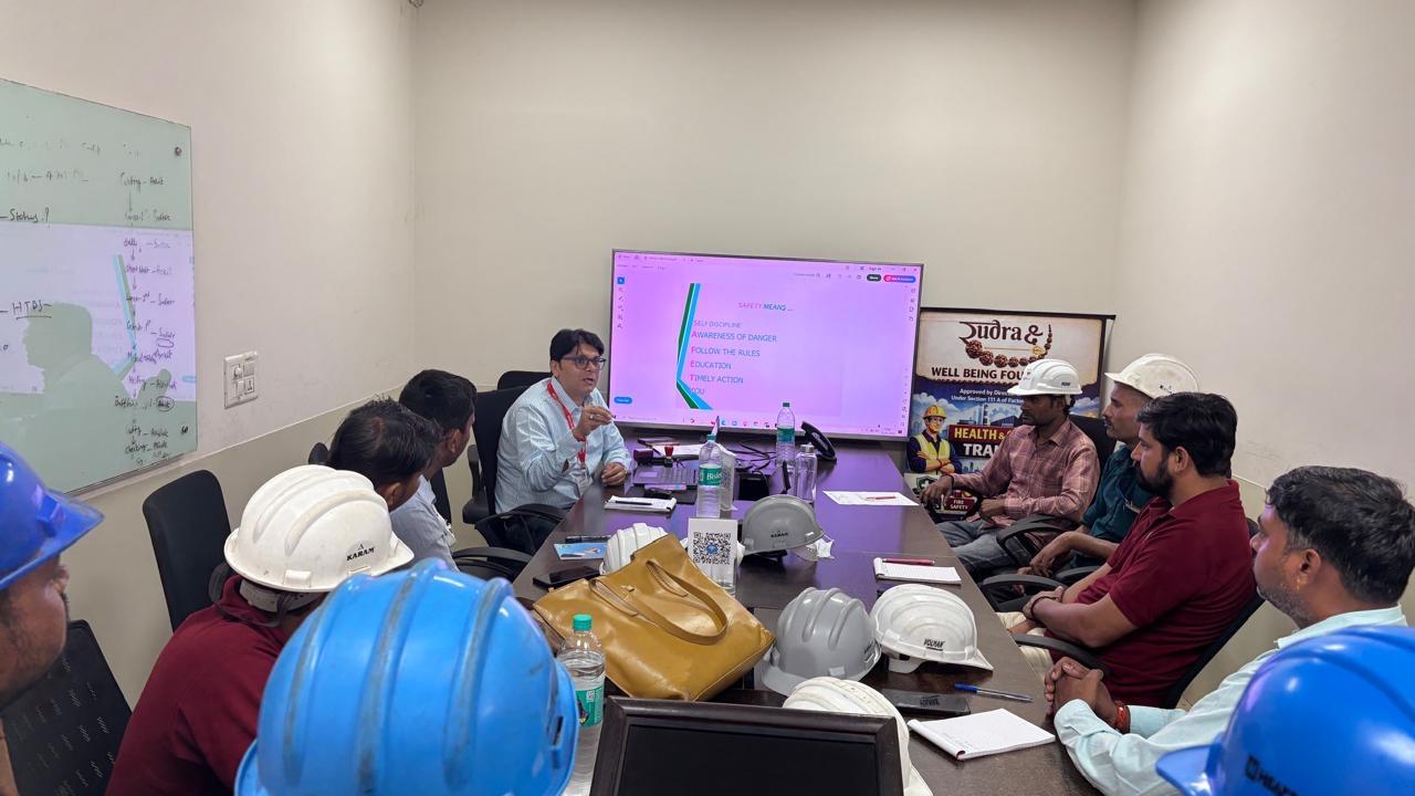 Team Meeting photograph 22