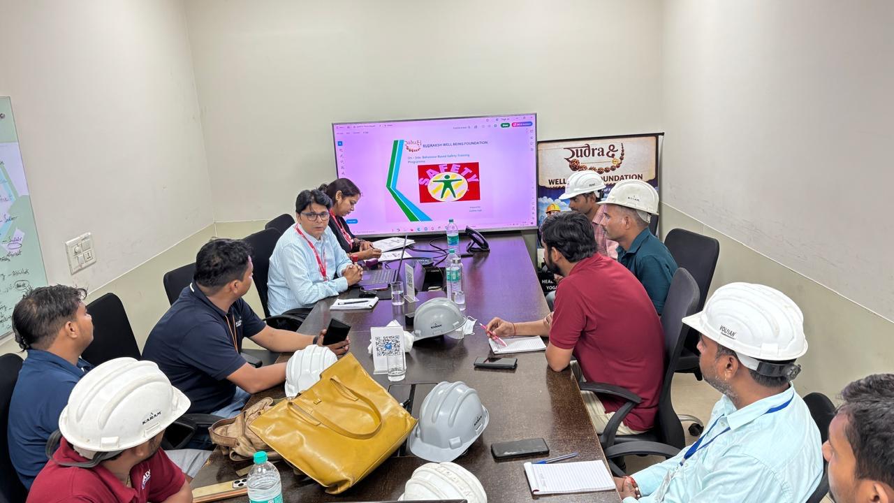 Team Meeting photograph 24